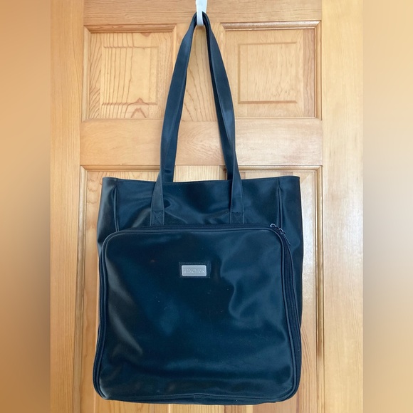 Kenneth Cole Reaction Sleek Black Laptop Bag - Picture 1 of 6